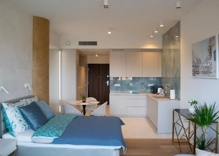 Hanza Tower Blue Bay