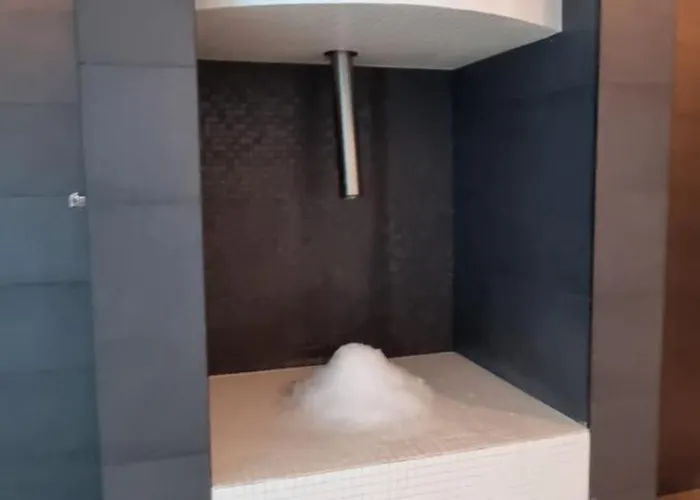 Hanza Tower Blue Bay